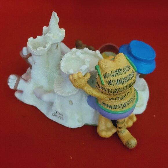 Vintage Danbury Mint Garfield Characters Crowning Achievement Figurine 1994 - Picture 6 of 17